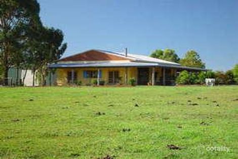 17 Roberts Dr, Cooroy, QLD 4563