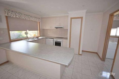 Property photo of 3 Kellett Way Roxburgh Park VIC 3064