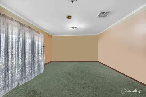Property photo of 48 Dunvegan Drive Kurunjang VIC 3337