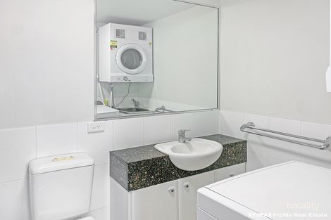 Property photo of 20/40 Bell Street Kangaroo Point QLD 4169