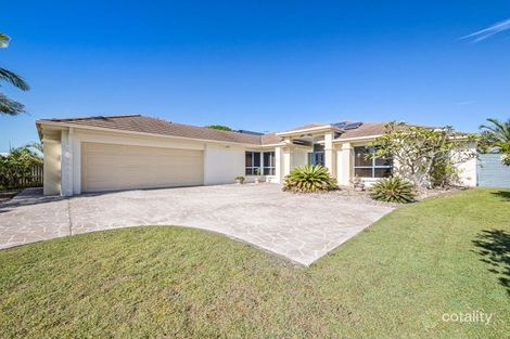 Property photo of 61 Voyagers Drive Banksia Beach QLD 4507