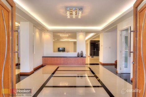 Property photo of 2 Amber Close Eight Mile Plains QLD 4113