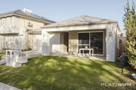 Property photo of 30 Bristlebird Circuit Alkimos WA 6038