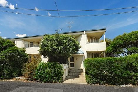 Property photo of 4/43-44 Marine Parade St Kilda VIC 3182