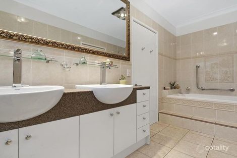 Property photo of 124 Shrapnel Road Cannon Hill QLD 4170