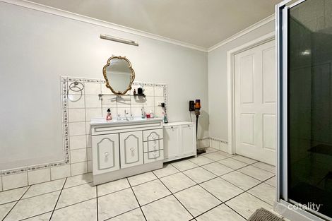 Property photo of 2 Albert Parade Bordertown SA 5268