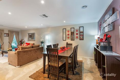 Property photo of 17 Nauru Court Taylors Hill VIC 3037