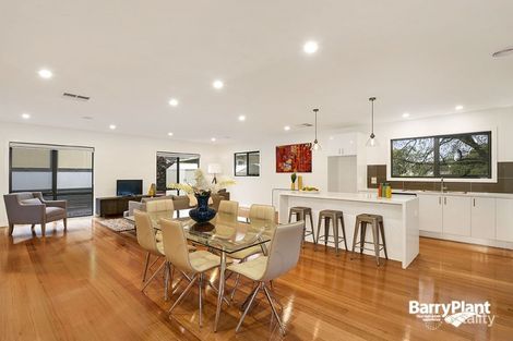 Property photo of 2/12 Weatherlake Street Watsonia VIC 3087