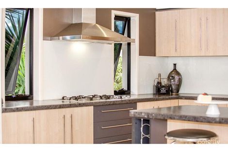 Property photo of 6 Dorsey Chase Brassall QLD 4305
