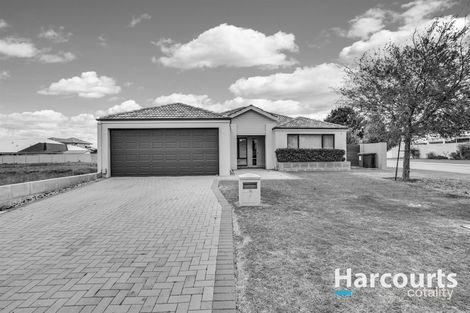 Property photo of 19 Buckingham Drive Wannanup WA 6210