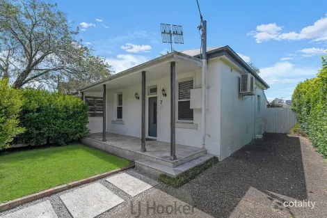 7 Bourke St, Adamstown, NSW 2289