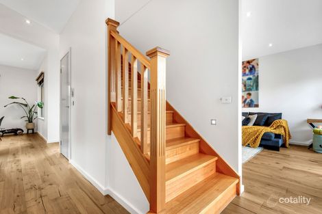 Property photo of 2 Robins Avenue Reservoir VIC 3073