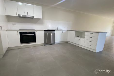 2/18 Seaford St, Pimpama, QLD 4209