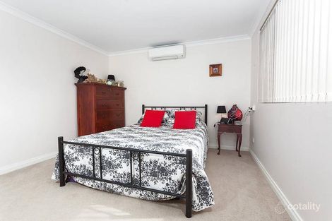 Property photo of 8 Ypres Road Camillo WA 6111