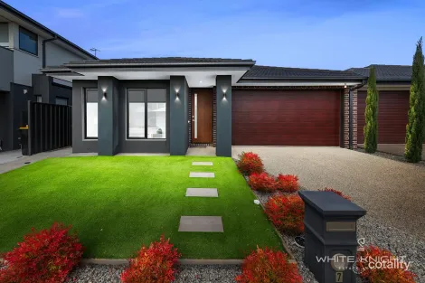 Property photo of 7 Gamut Crescent Bonnie Brook VIC 3335