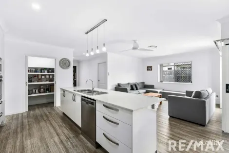 Property photo of 19 Bronte Place Urraween QLD 4655