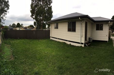 Property photo of 16 Neriba Crescent Whalan NSW 2770