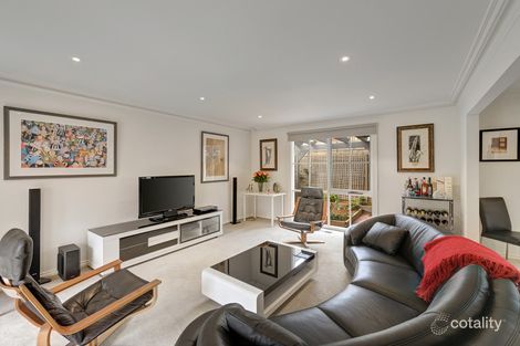 Property photo of 2/43 Middlesex Road Surrey Hills VIC 3127