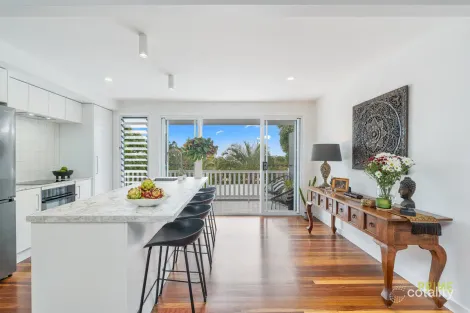 Property photo of 3 Jacaranda Drive Torquay QLD 4655