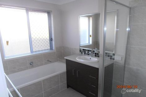 Property photo of 12 Bremer Street Sippy Downs QLD 4556