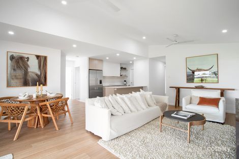 Property photo of 23 Lakeside Way Andergrove QLD 4740