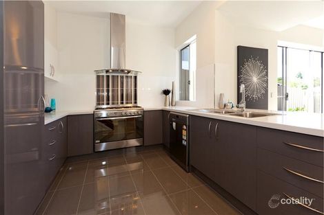 24 Bindaree St, Greenslopes, QLD 4120