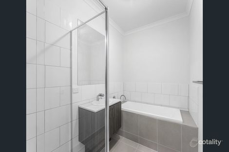 Property photo of 5 Cheyne Street Werribee VIC 3030