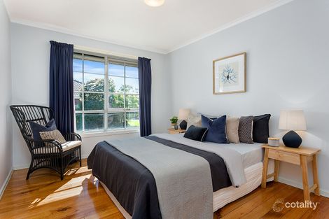 Property photo of 1/17 Kingsley Crescent Mont Albert VIC 3127