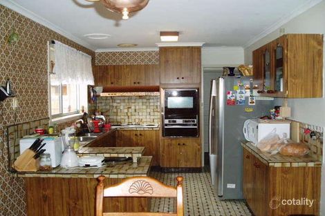 Property photo of 9 Mulhall Drive St Albans VIC 3021
