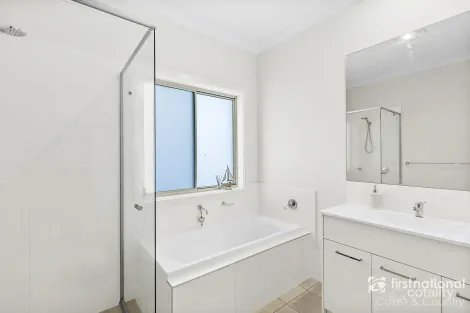 Property photo of 8 Gungaroo Place Nowra NSW 2541