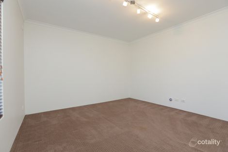Property photo of 18 Leschenault Boulevard Lake Coogee WA 6166