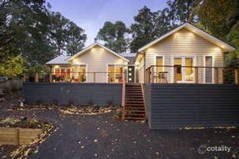 8 Steel Rd, Emerald, VIC 3782