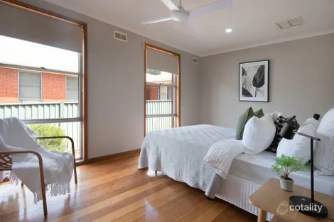 Property photo of 28 Truscott Avenue California Gully VIC 3556