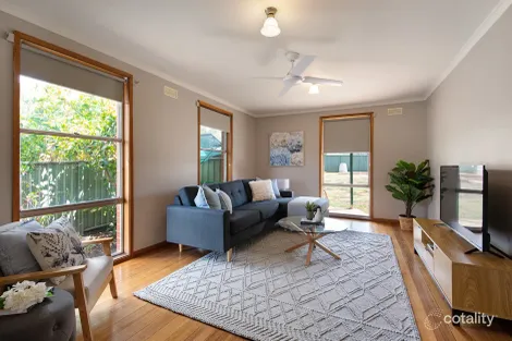Property photo of 28 Truscott Avenue California Gully VIC 3556