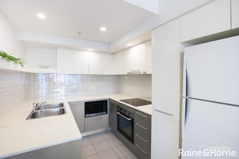 Property photo of 504/18 Enderley Avenue Surfers Paradise QLD 4217