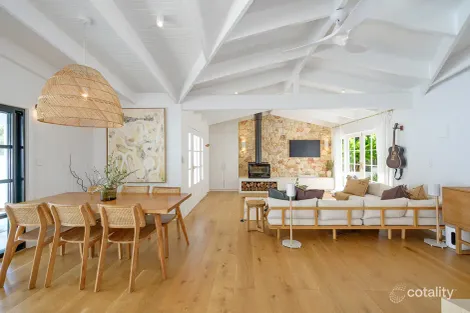 210 Edwards St, Sunshine Beach, QLD 4567