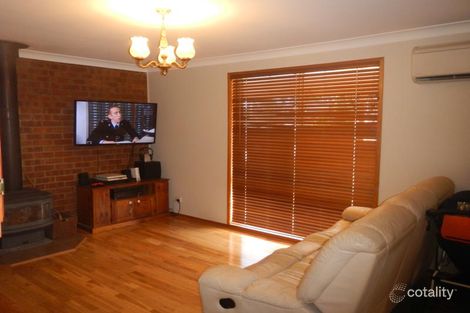 Property photo of 6 Elizabeth Close Thornton NSW 2322