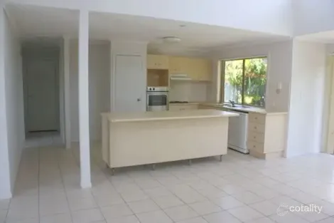 2/68 Belle Air Dr, Bellmere, QLD 4510