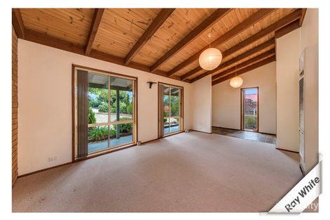 Property photo of 27 Poplar Crescent Jerrabomberra NSW 2619