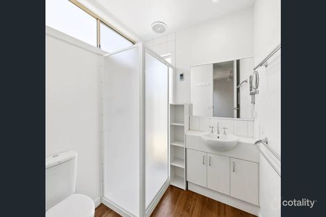 Property photo of 3 Beach Close Point Lonsdale VIC 3225