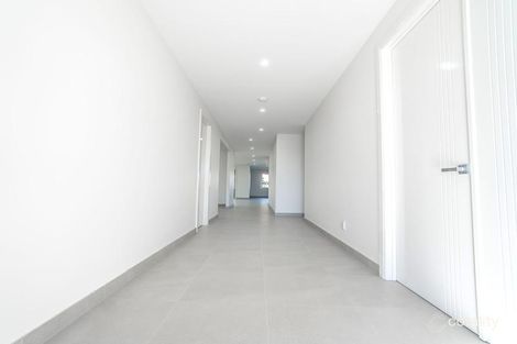 Property photo of 48 Everglade Crescent Roxburgh Park VIC 3064