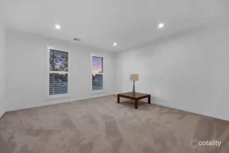 Property photo of 11 Amesbury Avenue Wyndham Vale VIC 3024