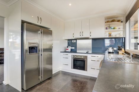 Property photo of 7 Narelle Place Claremont TAS 7011