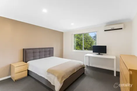 Property photo of 4/1 Belongil Street Pacific Pines QLD 4211