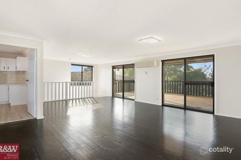 Property photo of 8 Anschau Crescent Windsor NSW 2756