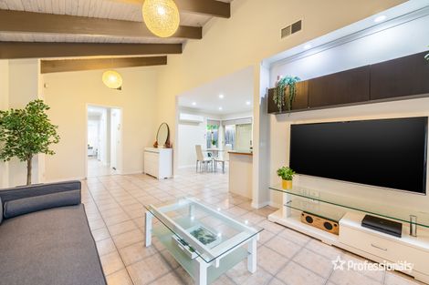 Property photo of 13 Derribong Court Delahey VIC 3037
