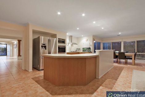 Property photo of 5 Jude Place Narre Warren South VIC 3805