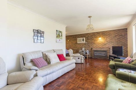 Property photo of 122 Railway Parade Queens Park WA 6107