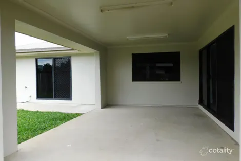 Property photo of 9 Hansen Court Marian QLD 4753