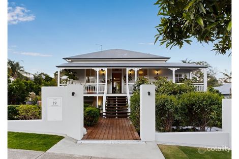19 Olney St, Wilston, QLD 4051